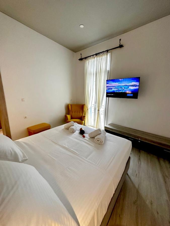 Travelers Luxury Suites, Studios & Apartments Corfu  Exterior photo