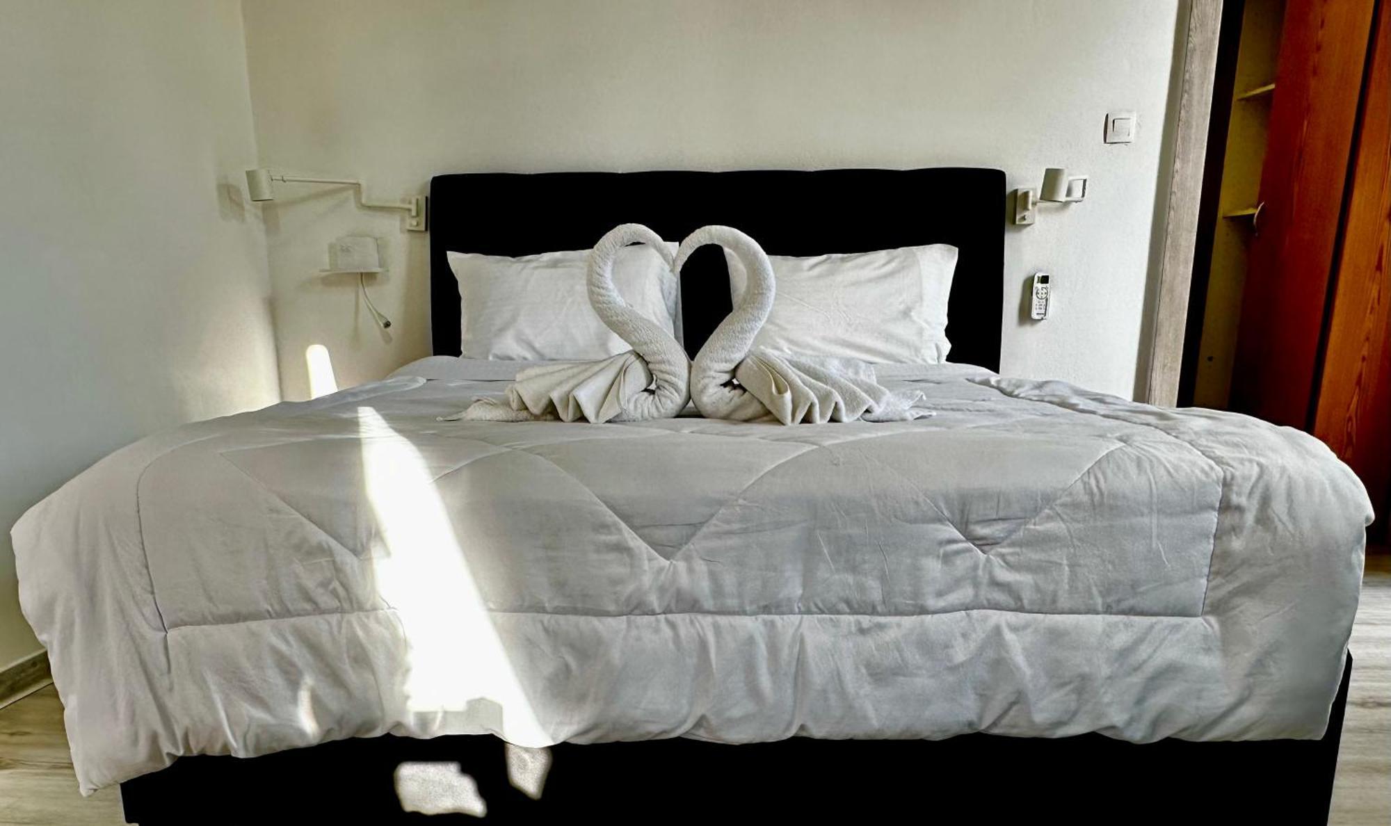 Travelers Luxury Suites, Studios & Apartments Corfu  Exterior photo