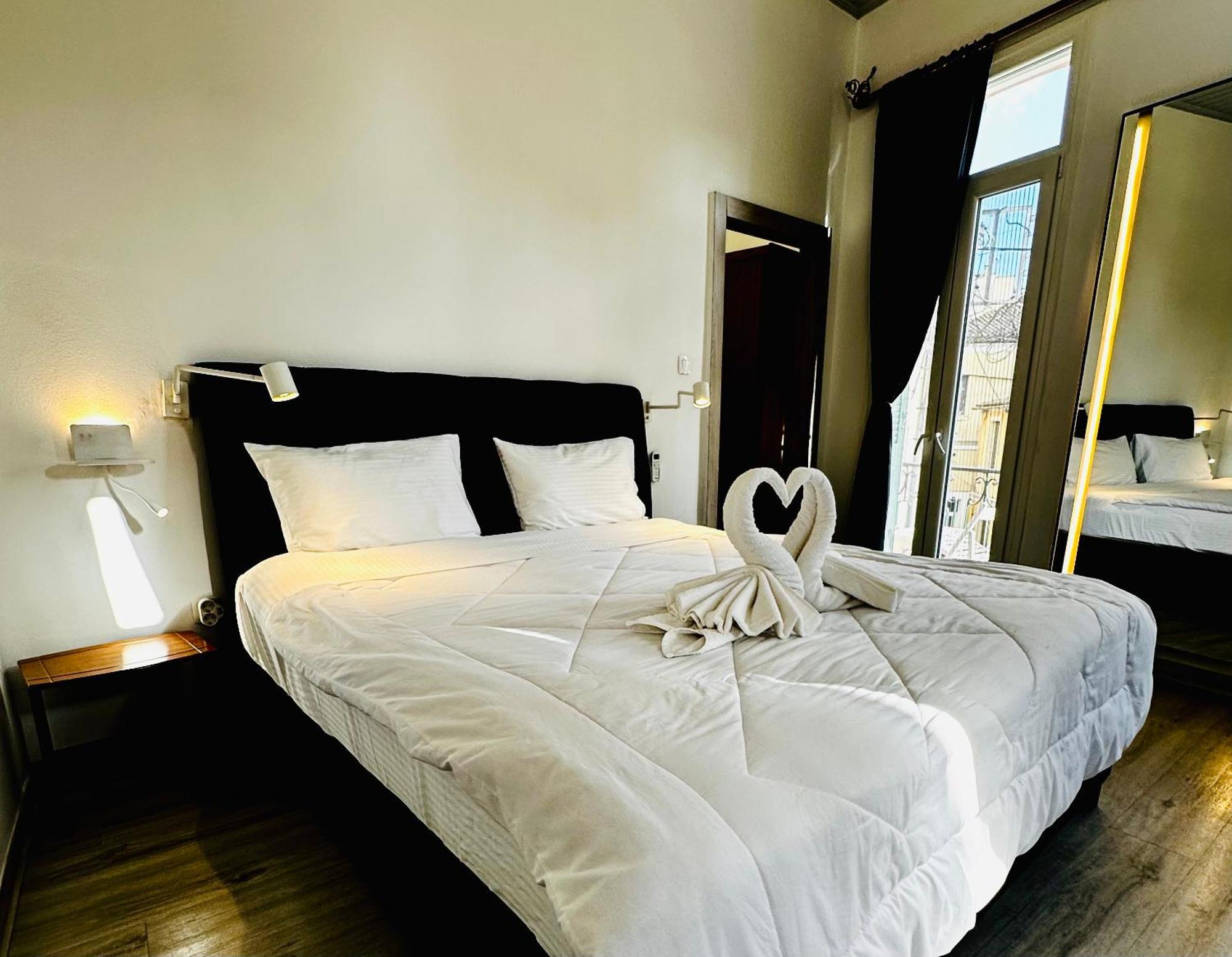 Travelers Luxury Suites, Studios & Apartments Corfu  Exterior photo