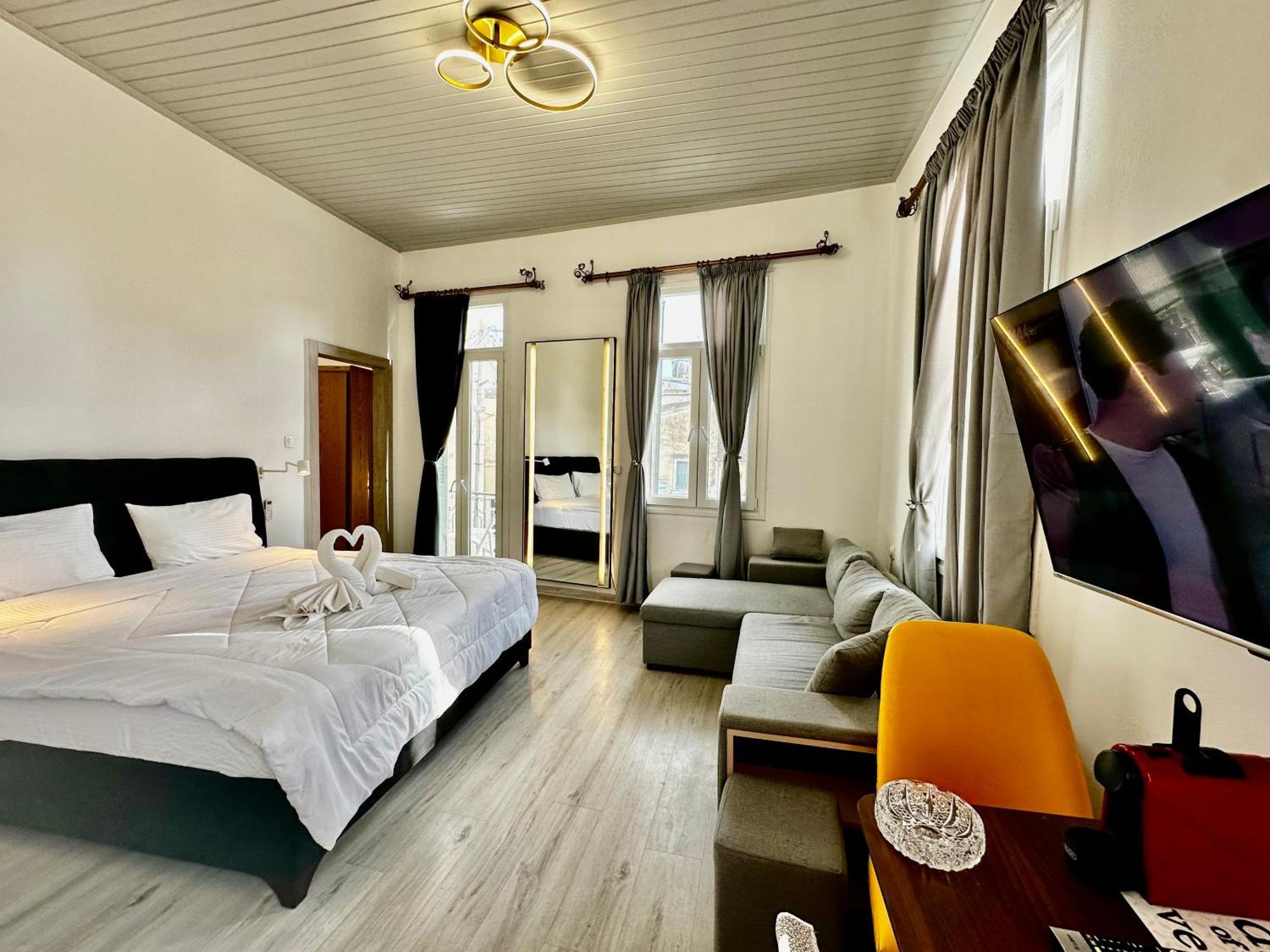 Travelers Luxury Suites, Studios & Apartments Corfu  Exterior photo
