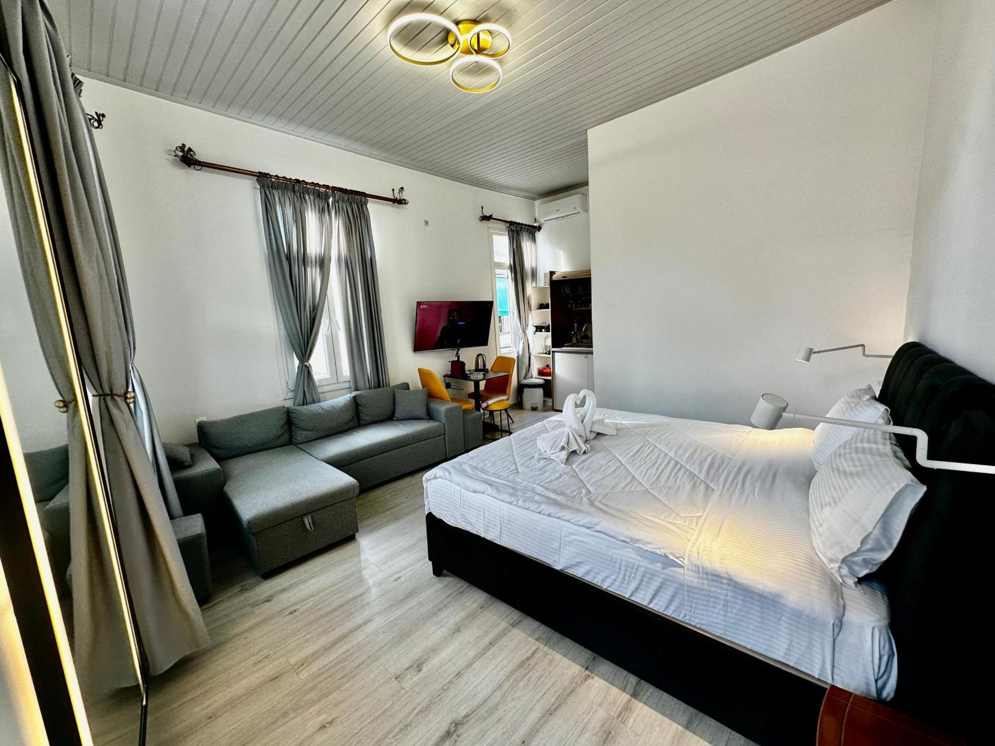 Travelers Luxury Suites, Studios & Apartments Corfu  Exterior photo