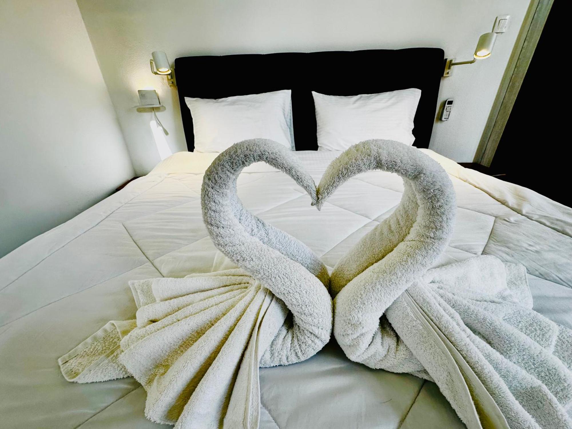 Travelers Luxury Suites, Studios & Apartments Corfu  Exterior photo