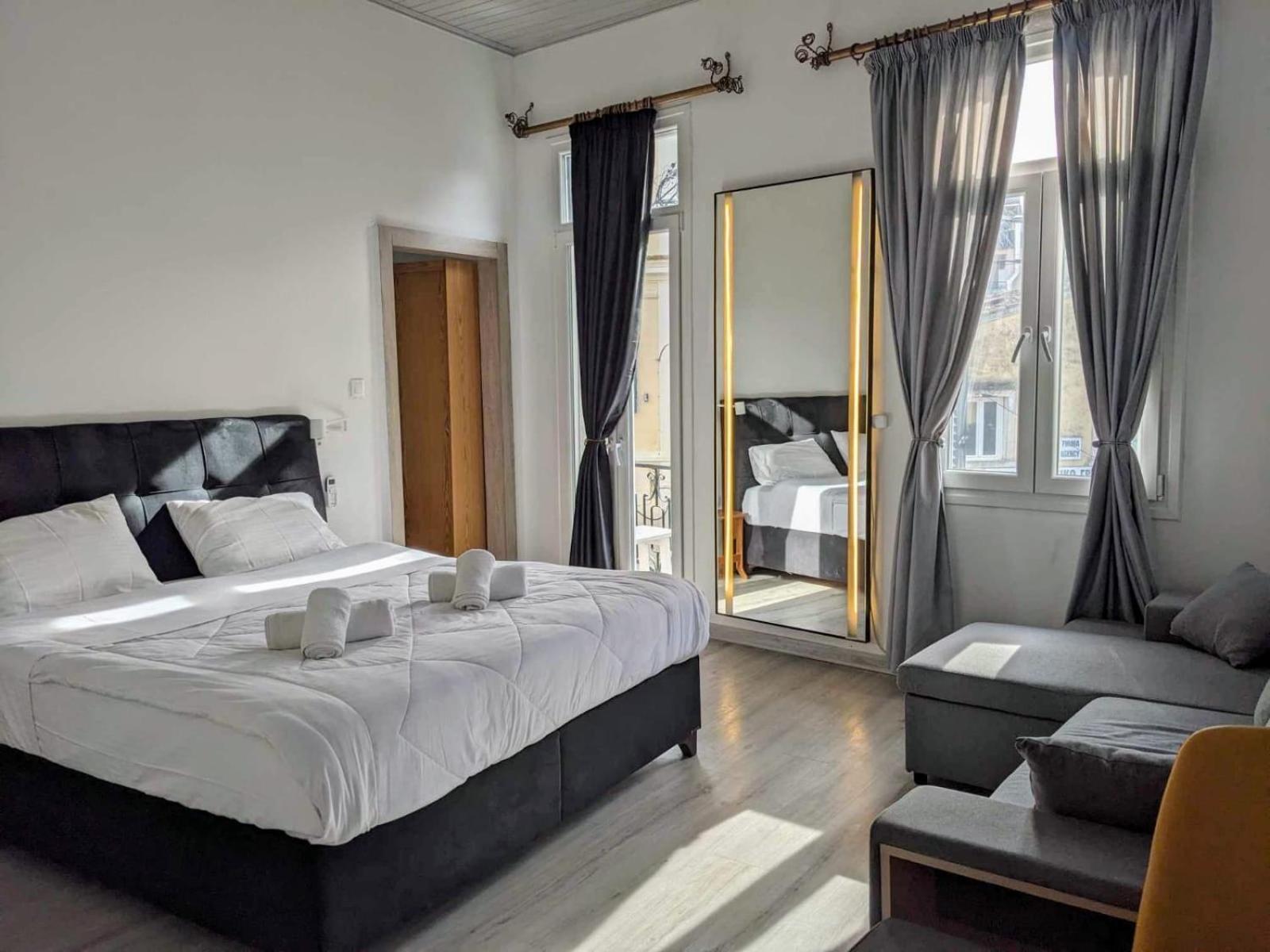 Travelers Luxury Suites, Studios & Apartments Corfu  Exterior photo